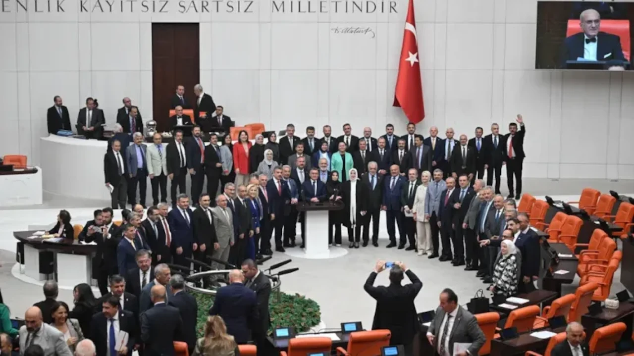 TBMM 70 Günlük Tatile Girdi, Bazı Komisyonlar Çalışmalara Devam Edecek