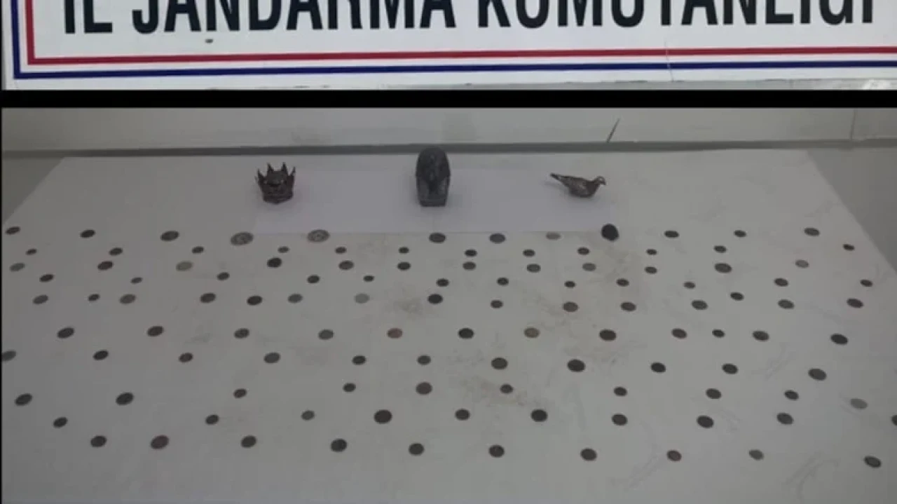 Mudanya'da tarihi eser satışı yapan 2 şüpheli suç üstü yakalandı, 125 sikke ele geçirildi