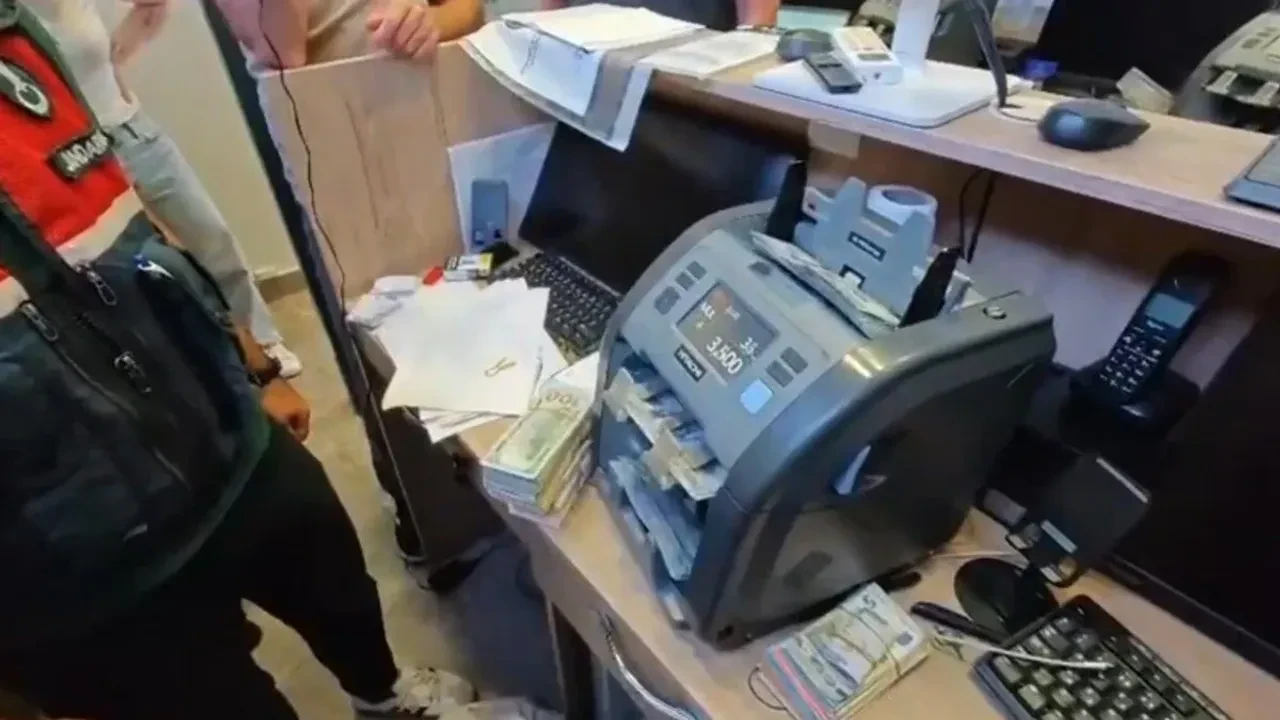 İstanbul'da Yasa Dışı Bahis Operasyonu: 4.7 Milyar TL'lik Varlık Ele Geçirildi, 33 Gözaltı!