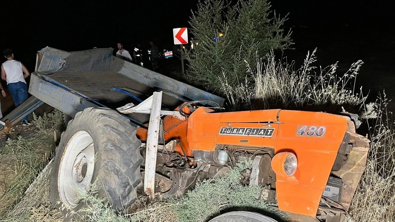 Kula'da trafikte ölüm: Traktör sürücüsü kaza yerinde hayatını kaybetti