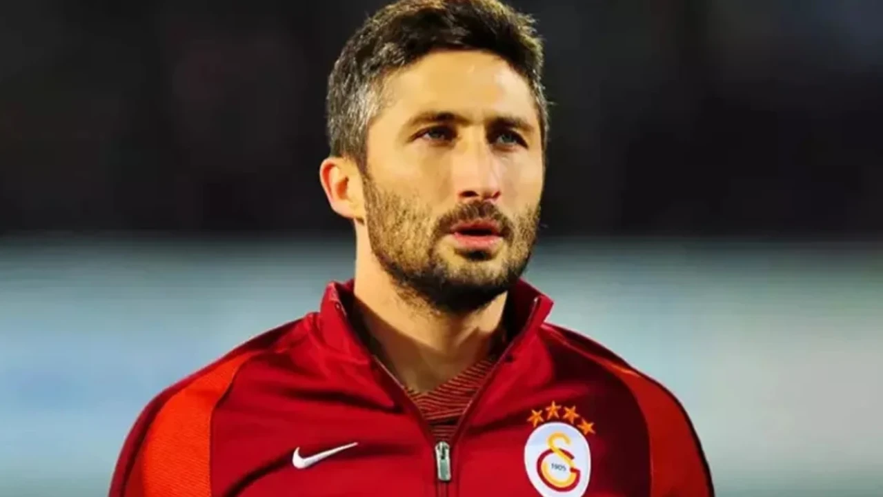 Sabri Sarıoğlu, futboldan teknik direktörlüğe geçiş yaparak gençlere yol gösteriyor