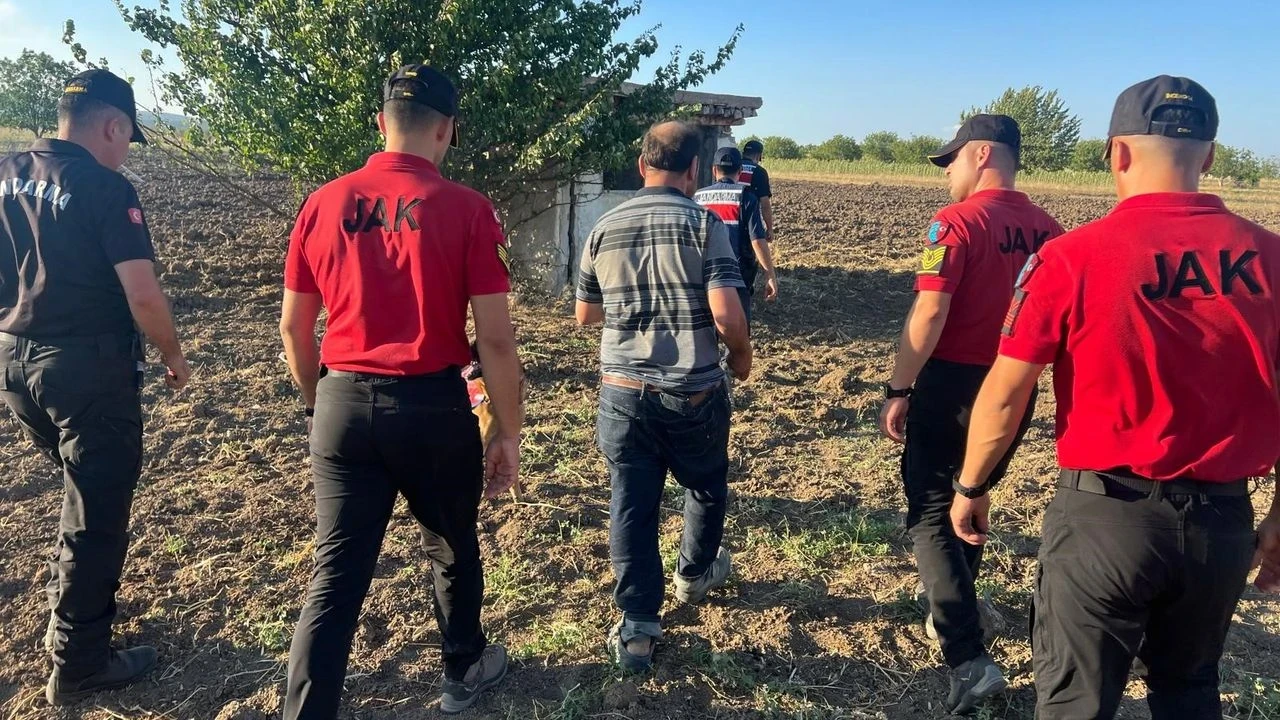 Gelendost'ta kaybolan çoban Mehmet Aydın, JAK Timleri'nin çalışmasıyla sağ salim bulundu