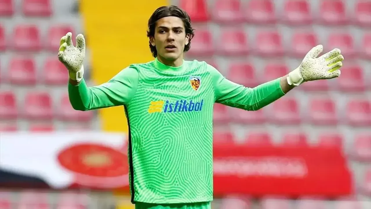 Göztepe, kaleci transferinde Doğan Alemdar'la görüşmelere başladı, alternatif isimler de değerlendiriliyor.