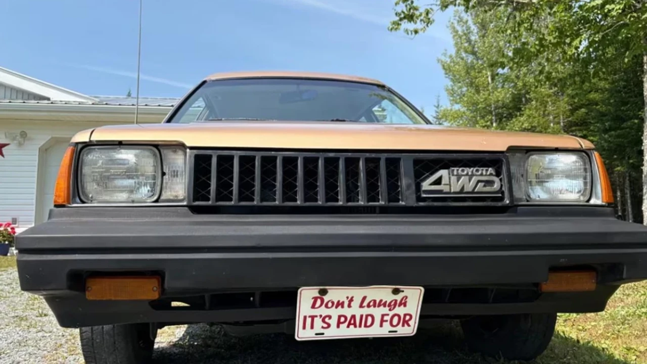 40 Yılda 1 Milyon Kilometreyi Geçen Aracını Satmayan Adamın Hikayesi