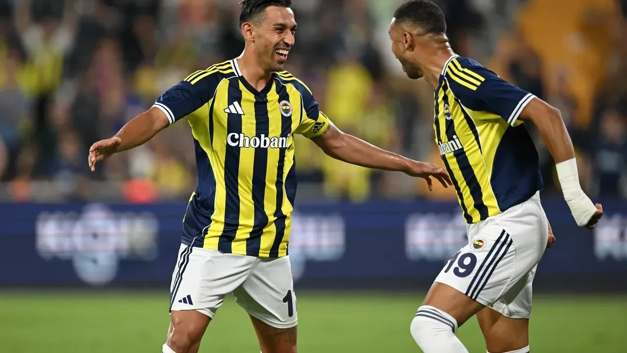 Fenerbahçe, Şampiyonlar Ligi'nde Feyenoord ile kritik maça çıkıyor!