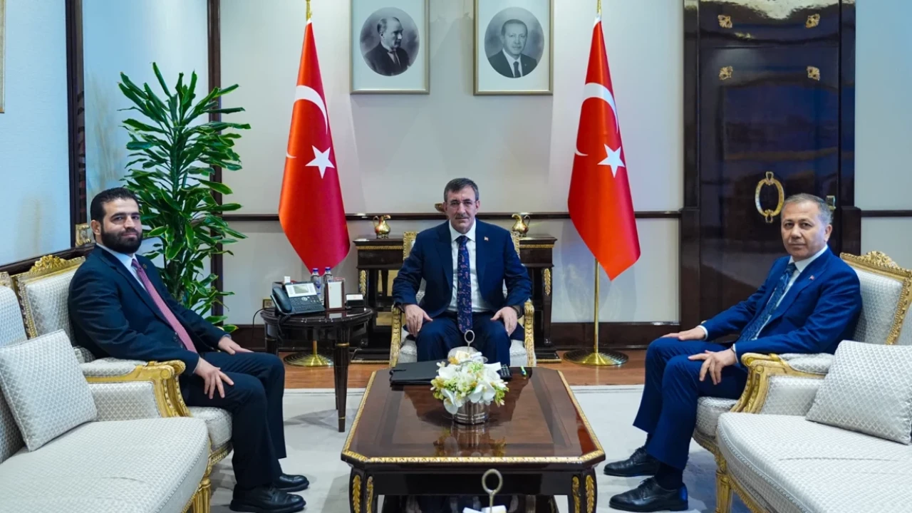 Türkiye, Suriye'nin istikrarı için destek taahhüdünde bulundu