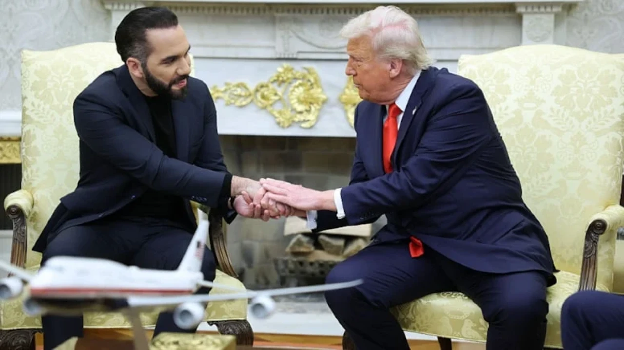 El Salvador'da Bukele'nin yönetimiyle demokrasi sona erdi, seçilme hakkı sınırsız hale geldi