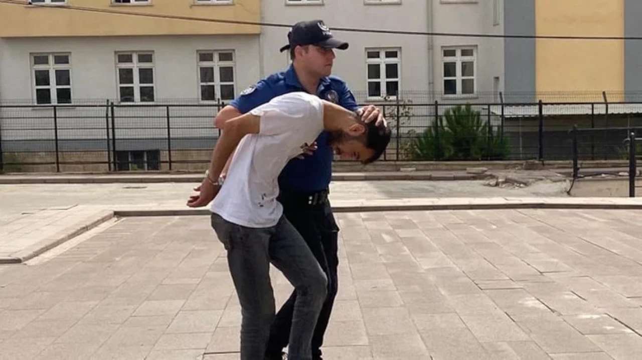 Uyuşturucu zanlısı gözaltında polisin parmağını ısırarak kopardı, tutuklandı!