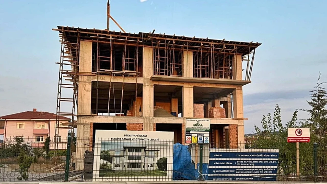 İnşaatta Düşen İşçi Osman Kayış Hayatını Kaybetti