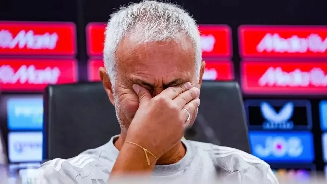 Mourinho, Jorge Costa'nın ölümüyle derin üzüntü yaşadı: "Geçmişimin bir parçasıydı" dedi.
