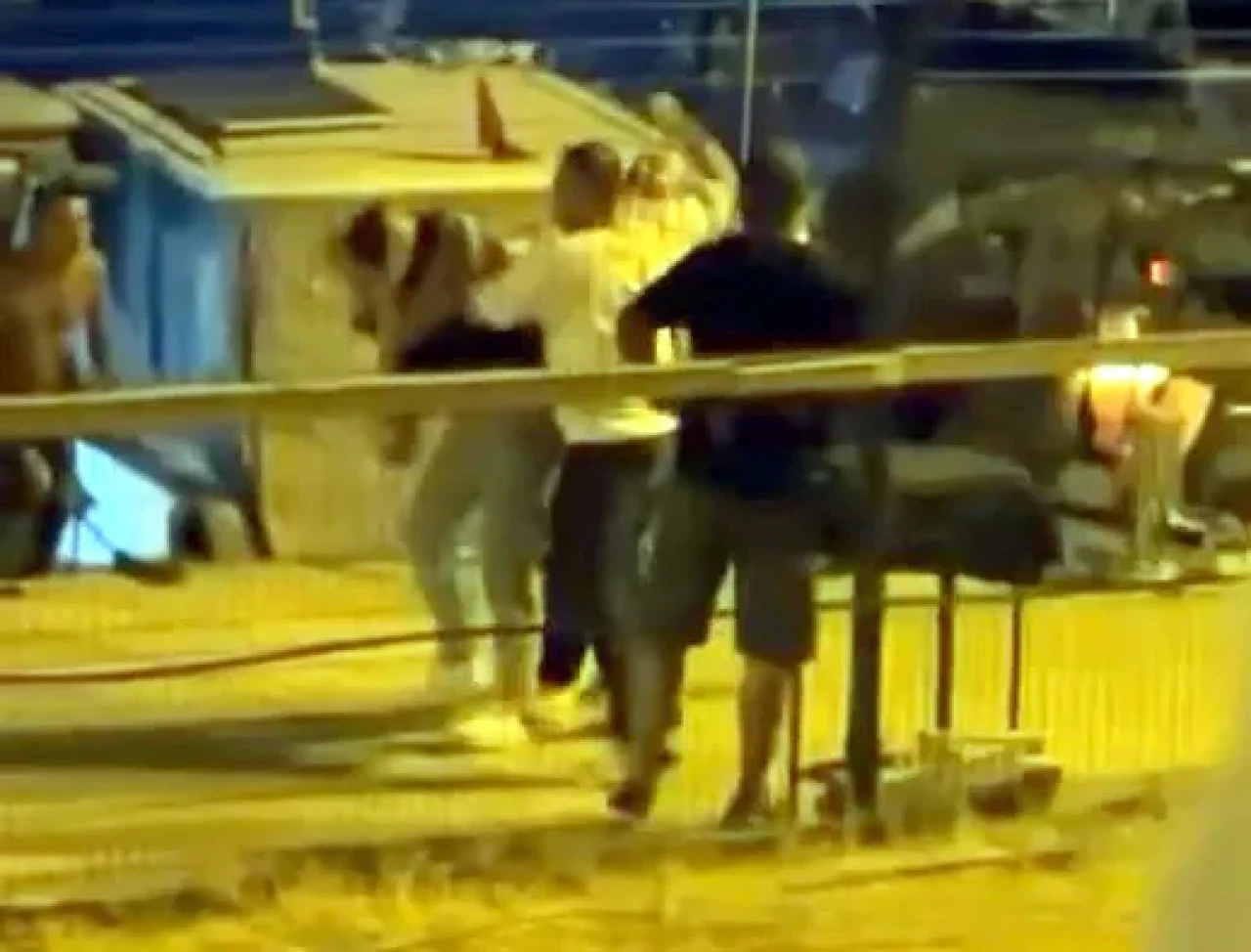 Sahildeki yürüme sırasında kadın darbedildi, şüpheli gözaltında