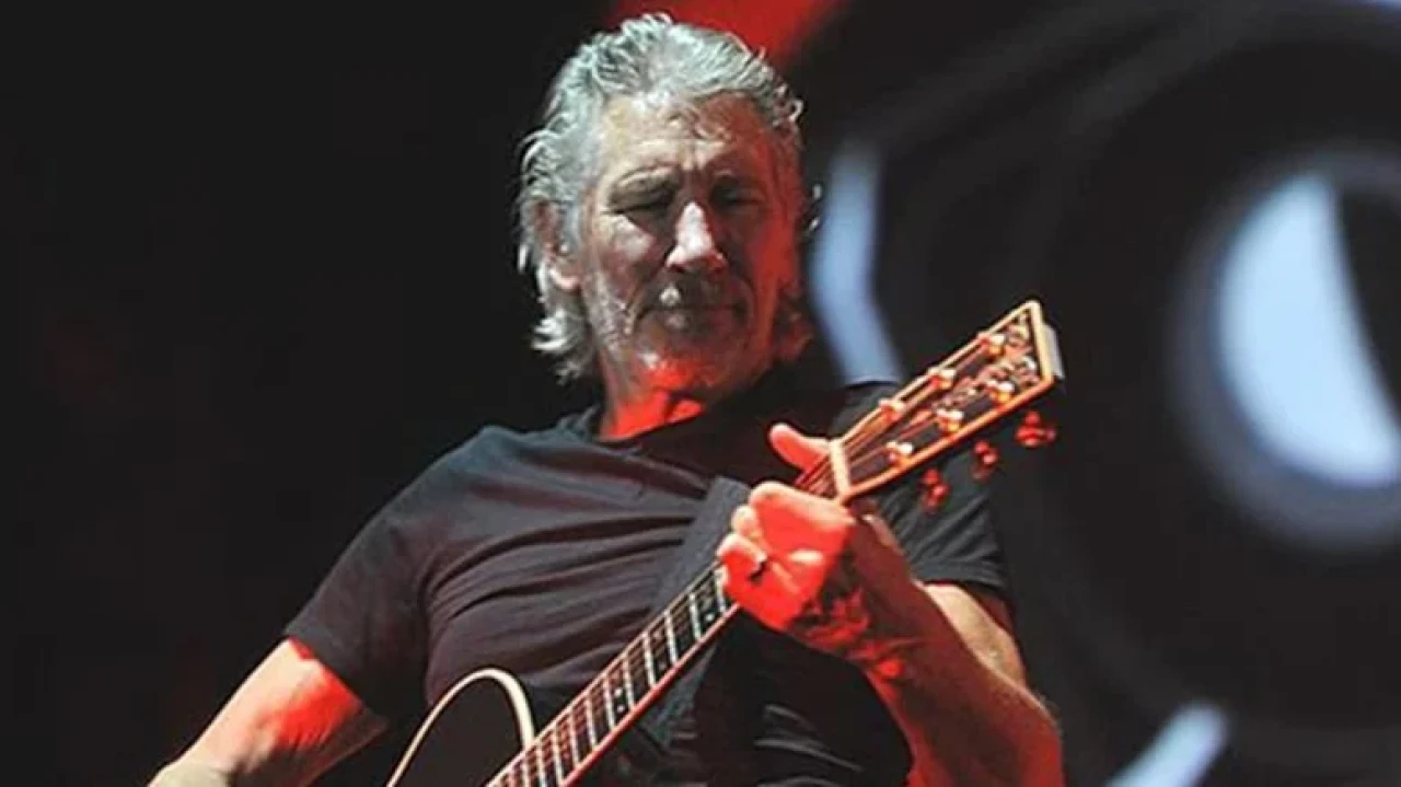 Waters'tan Filistin için duygu dolu beste: "Kız kardeşlerim, gözlerini açmama yardım edin"