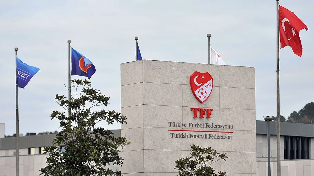 Süper Lig'in açılış 3 maçı UEFA için ertelendi; tarihler sonra açıklanacak