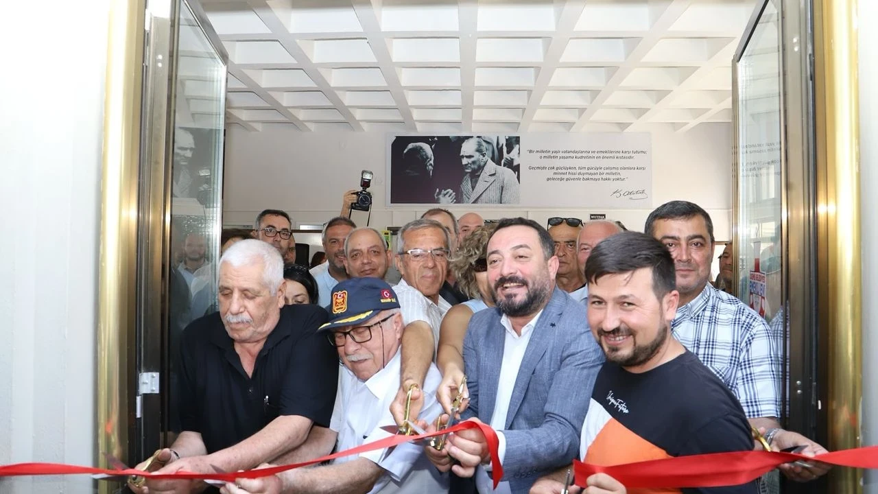 Ödemiş’te Emeklilere Özel Sosyal Yaşam Alanı Açıldı