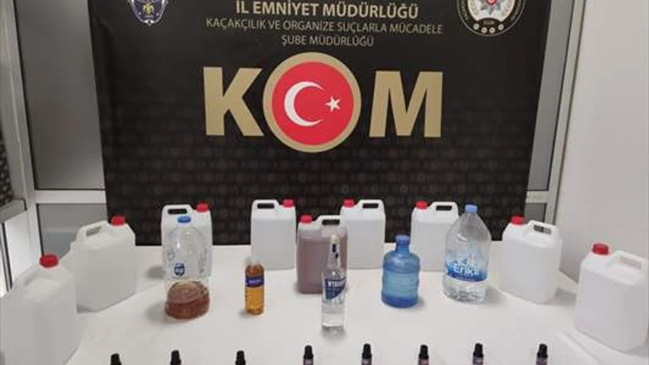 Kaçak alkol üretimi yapan şahıs yakalandı, tehlikeli içkiler labortuvarda inceleniyor
