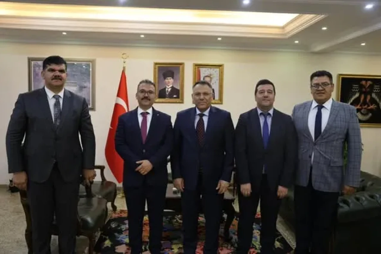 Iğdır Üniversitesi Rektörü Prof. Dr. Ekrem Gürel’den Vali Ercan Turan’a Ziyaret