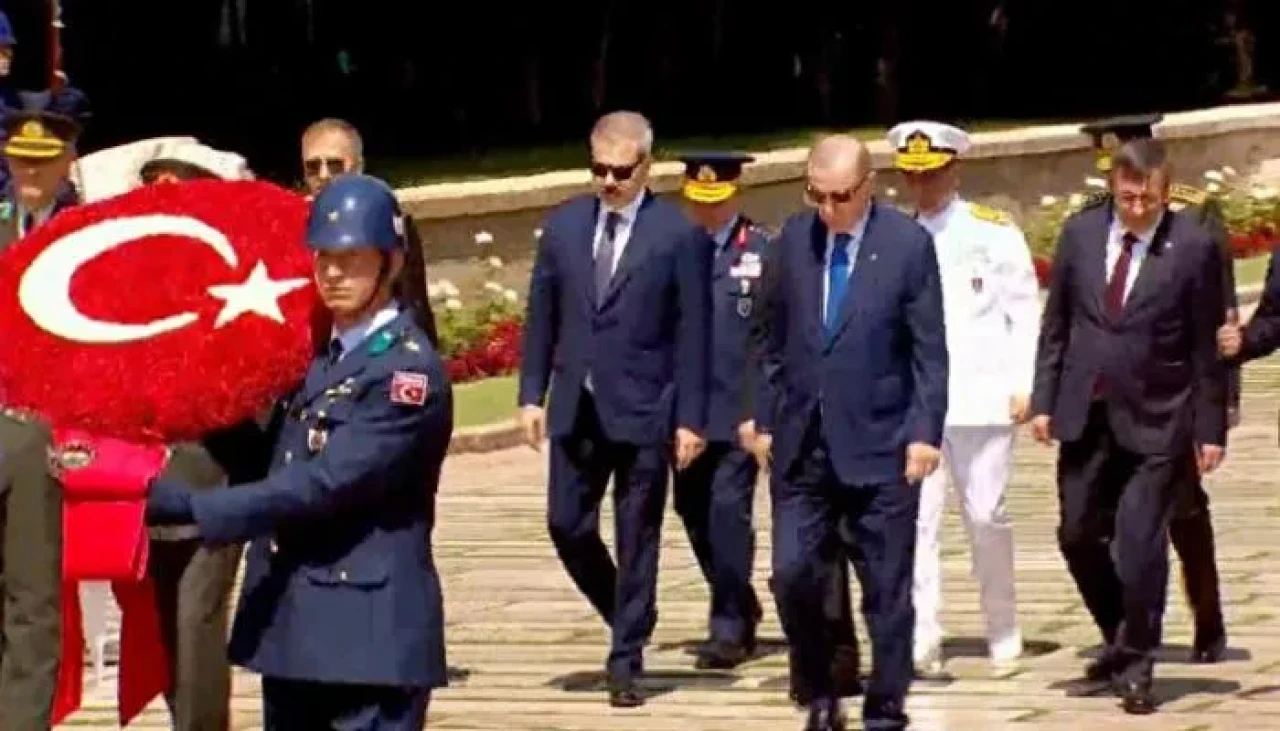 Yılın YAŞ toplantısında TSK'nın yeni terfi düzenlemeleri ve görev süreleri masaya yatırıldı