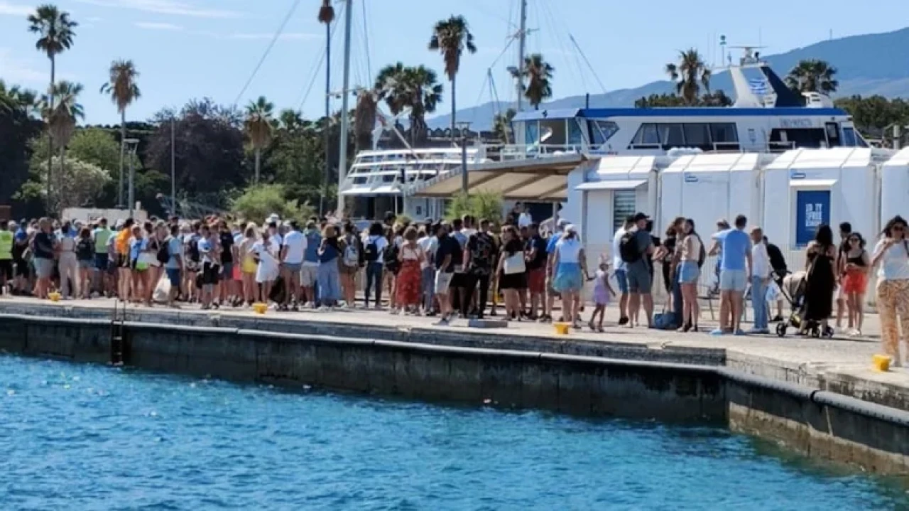 Ege Adaları, aşırı turizm için giriş ücretiyle kaynak yaratıyor