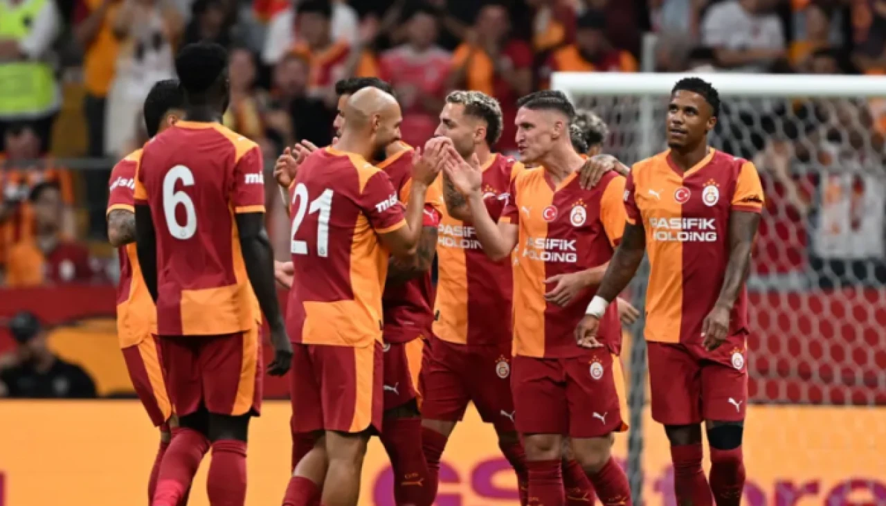 Galatasaray, Lazio ile hazırlık maçında yeni yıldızlarını taraftarıyla buluşturuyor!