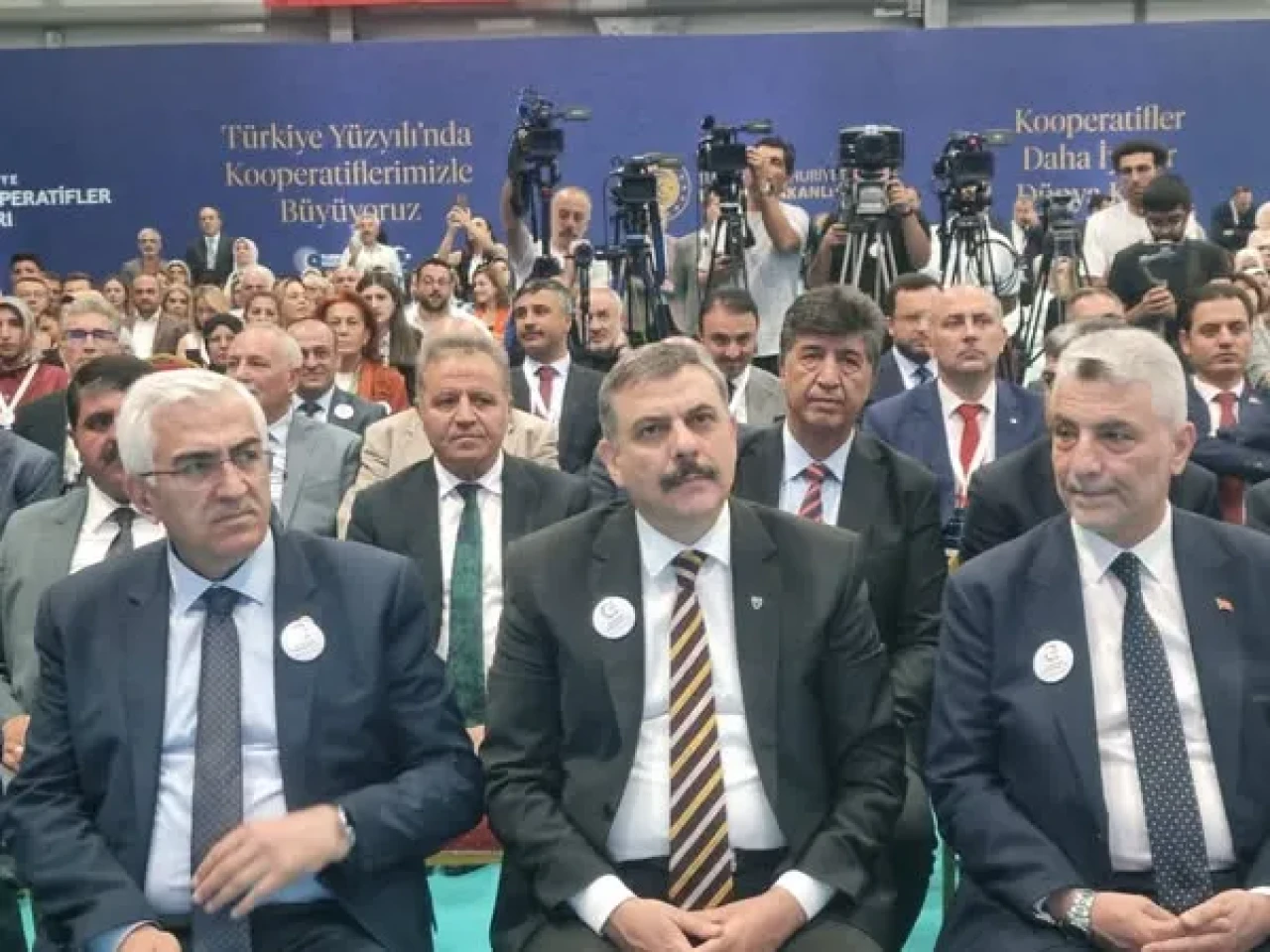 Tortum Belediye Başkanı Muammer Yiğider, 6. Türkiye Kooperatifleri Fuarı’na Katıldı
