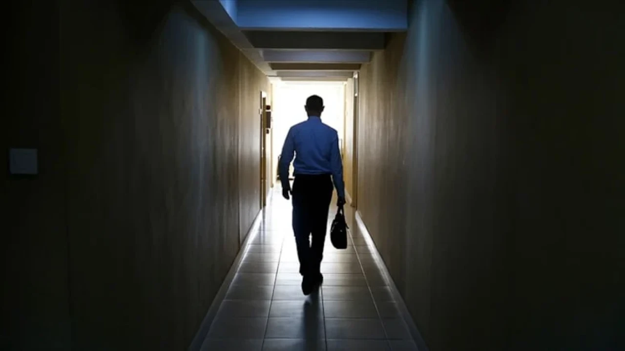 ABD'de işsizlik maaşı başvuruları beklentilerin üzerine çıkarak 226 bine yükseldi