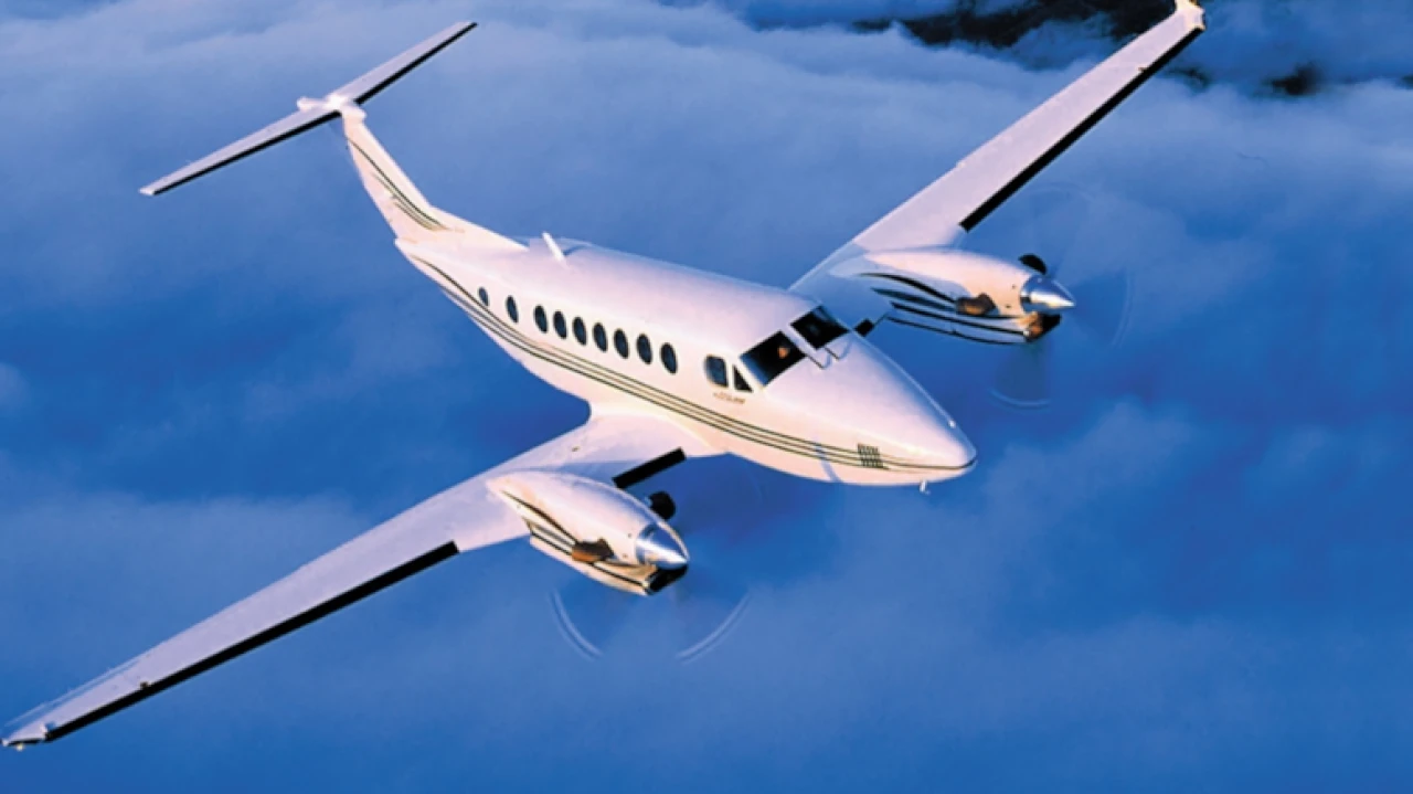 Arizona'da hasta nakleden uçak düştü, 4 kişi hayatını kaybetti