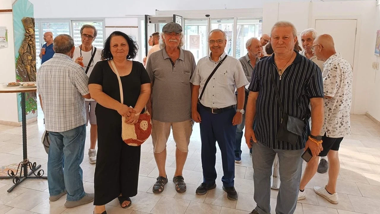 Seferihisar'da Ekoloji Temalı Uluslararası Karikatür Sergisi Açıldı