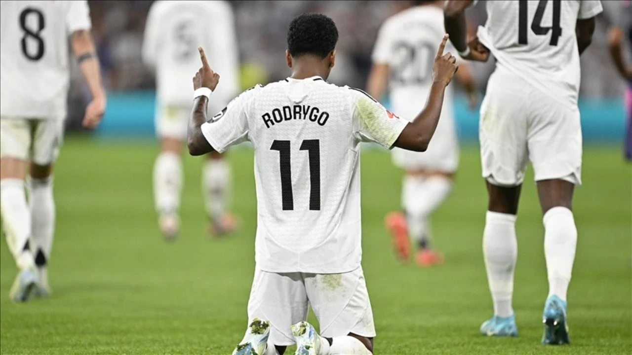 Rodrygo'nun Fenerbahçe'ye Transferi İhtimali Düşük, Avrupa Devlerine Yöneliyor