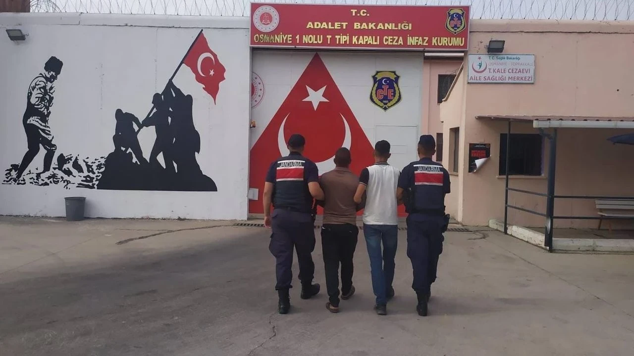 Osmaniye'de Jandarma Operasyonu: 114 Gözaltı, Uyuşturucu ve Kaçak Sigara Ele Geçirildi