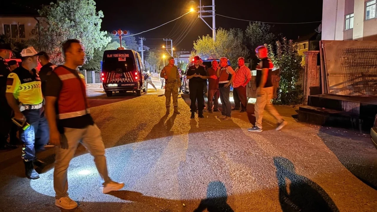 Erenler'de silahlı aile kavgası: 2 ölü, 2 yaralı, şüpheliler kaçtı