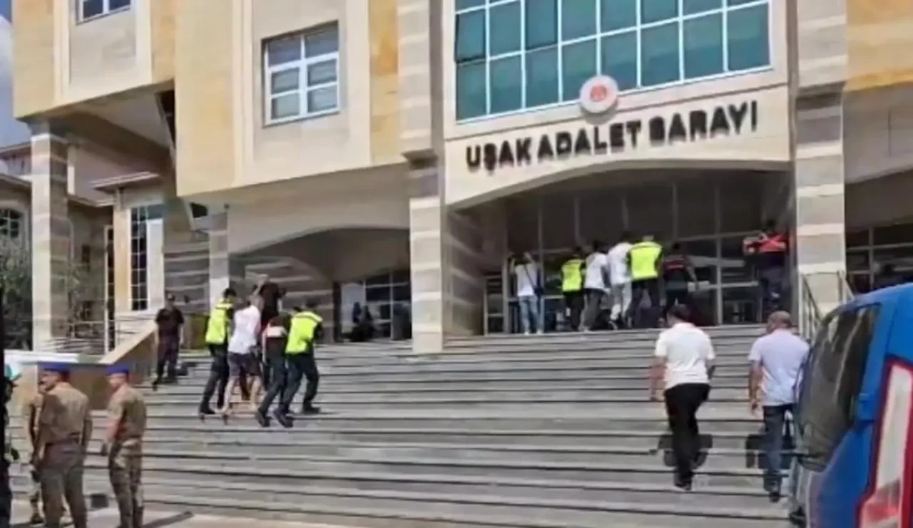 Jandarma, Türkiye genelinde yasa dışı bahis ve dolandırıcılığa karşı büyük operasyon düzenledi