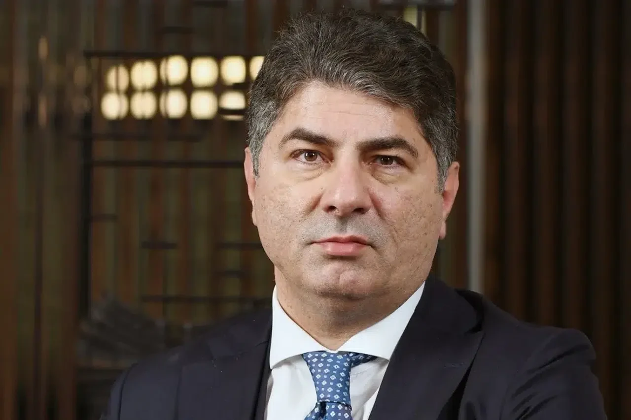 Hakan Safi: Gayrimenkul Sektöründe Lider ve Fenerbahçe Destekçisi