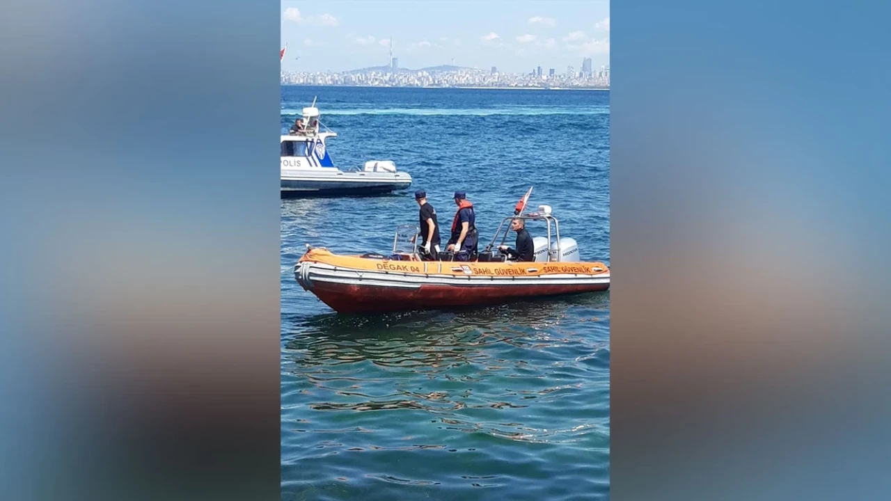 Büyükada'da denizde kimliği belirsiz erkek cesedi bulundu, otopsi yapılacak