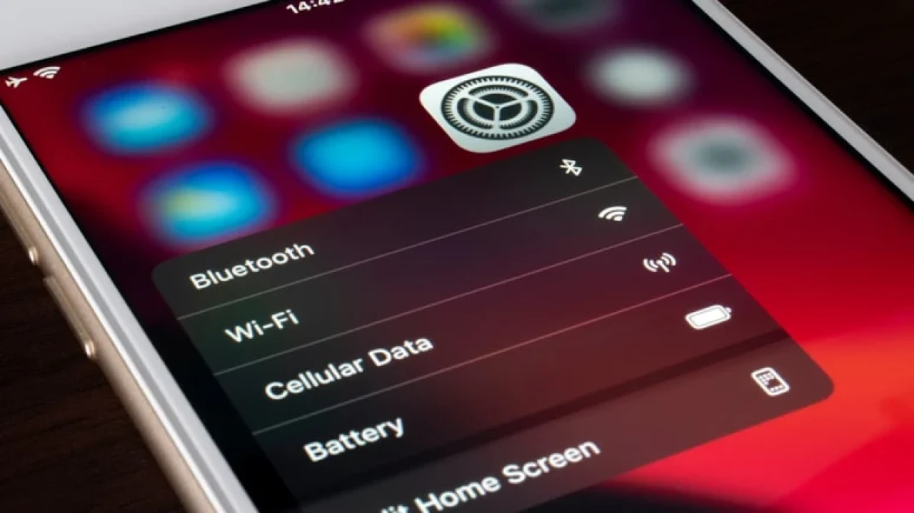 Zuckerberg'den çarpıcı açıklama: Akıllı gözlükler dijital yaşamın geleceği!
