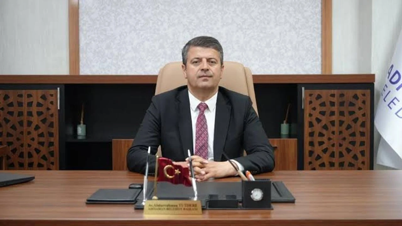 İçişleri Bakanlığı, CHP'li Başkan Tutdere'nin görevine iadeyi duyurdu