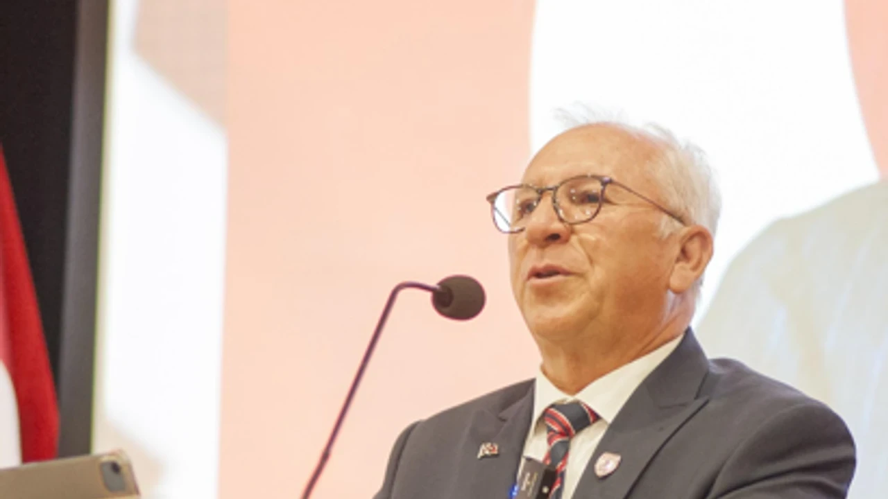 Altınordu'da tarihi değişim: Seyit Mehmet Özkan kulübü geri iade etti, futbola veda etti