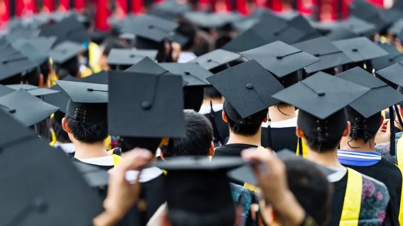 Galatasaray Üniversitesi, Mezunlarını En Hızlı İş Bulma ile Şaşırttı!