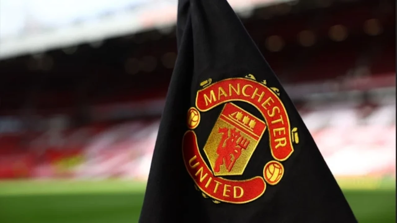 Manchester United, efsane isimlerin formalarda yer almaması kararı aldı