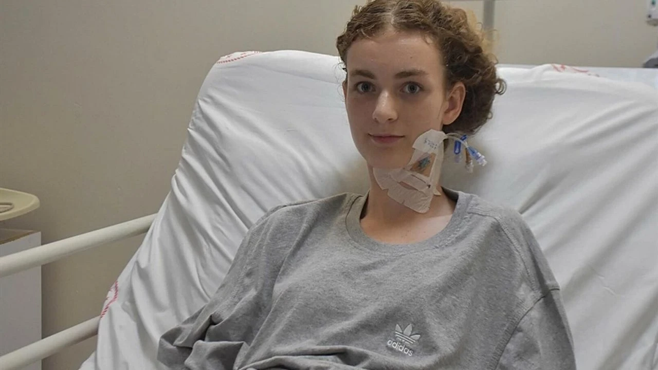 Didim'de kalbi duran genç kız, hızlı müdahale ile hayata döndü: Umut veren tedavi sonuç verdi!