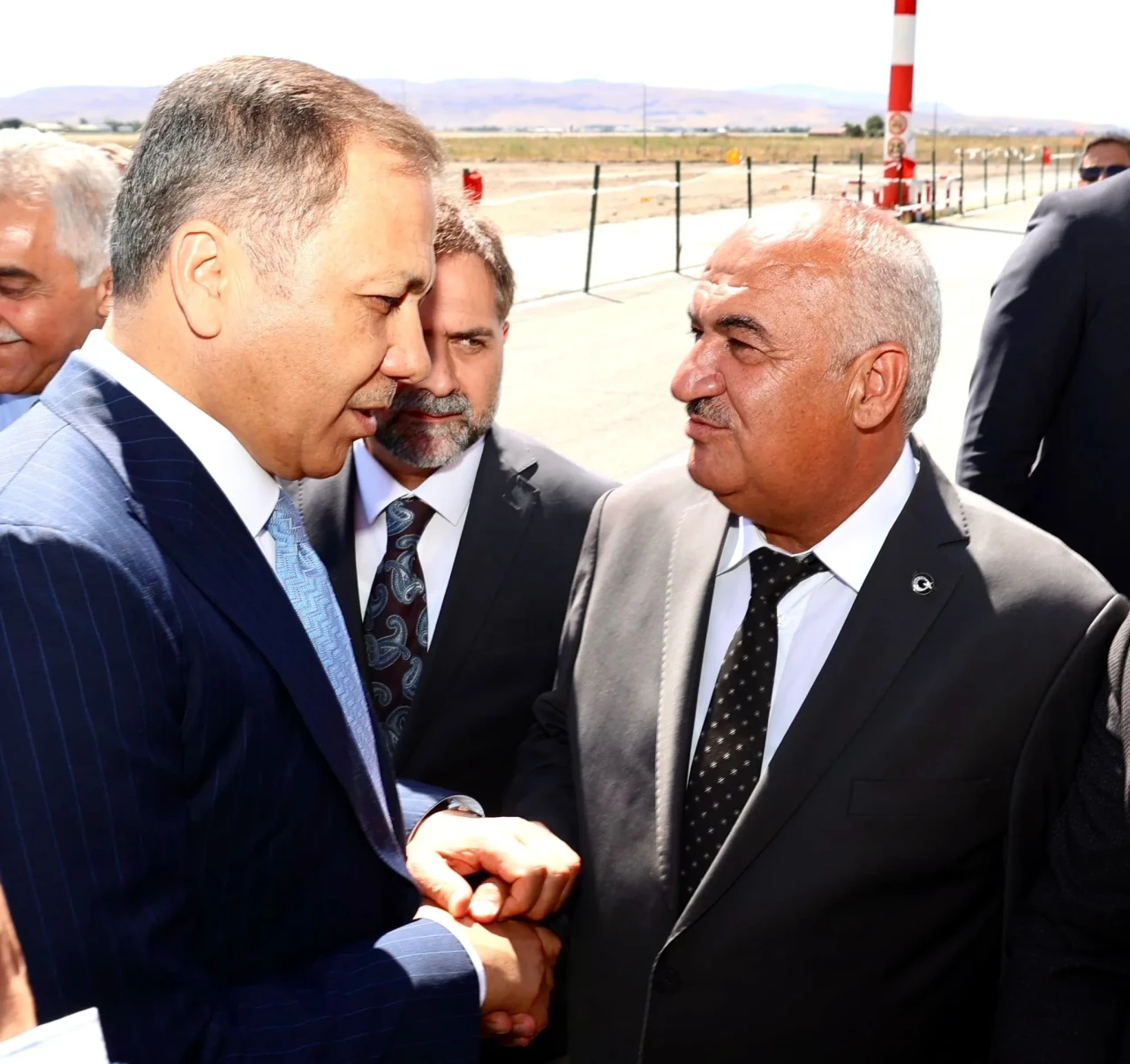 İçişleri Bakanı Ali Yerlikaya, Türkiye Yüzyılı Buluşmaları Etkinlikleri Çerçevesinde Erzurum'da İclal Etti.