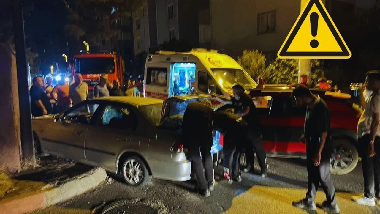 Kahramanmaraş'ta kazada sıkışan sürücü itfaiye ekiplerince kurtarıldı, mahalle sakinlerinden dikkatli olma çağrısı