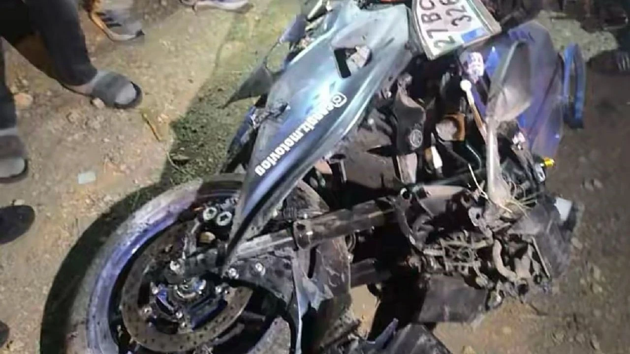 Gaziantep'te Motosiklet Kazası: Genç Sürücü Hayatını Kaybetti, Çocuk Yoğun Bakımda