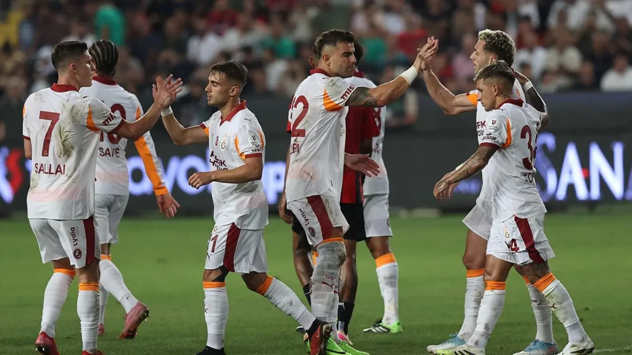 Galatasaray, Süper Lig'de Karagümrük ile 77 gün sonra sahasında buluşacak!