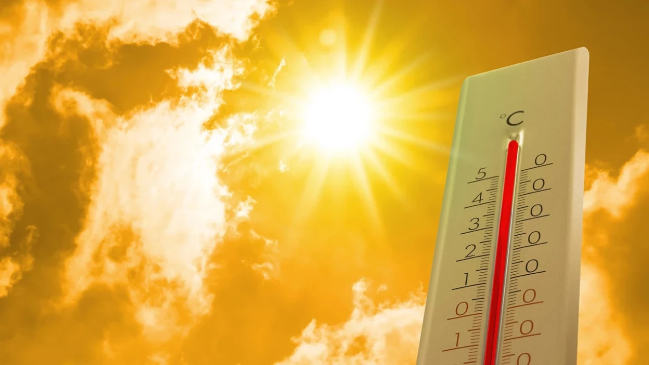 Yurt genelinde sıcaklıklar mevsim normallerinin üstünde, Cizre 43,7 dereceyle en yüksek sıcaklığı gördü.