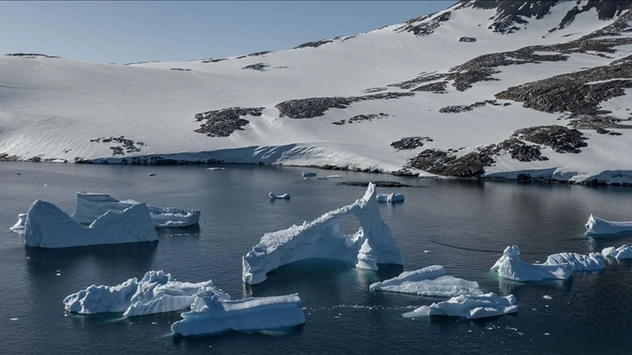 Buzul erimesi 28 yıl sonra kaybolan adamın cansız bedenini ortaya çıkardı