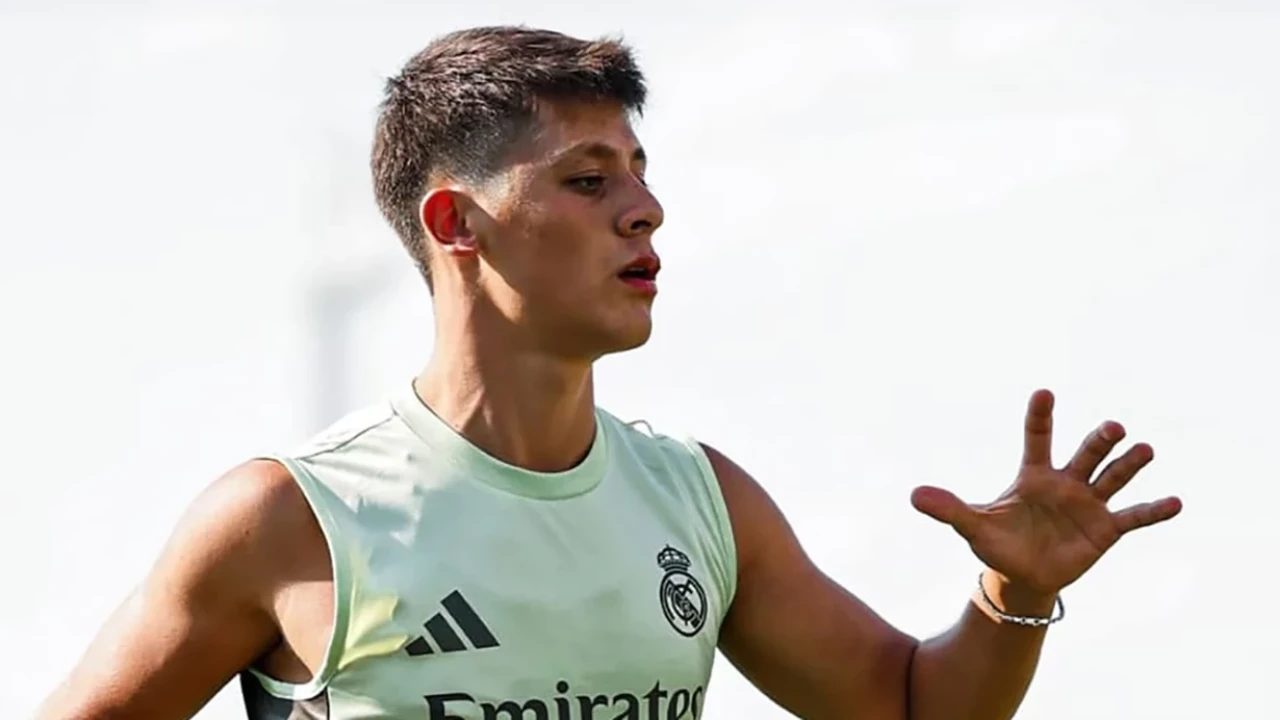 Real Madrid, Gençleştirme Sürecinde Xabi Alonso'nun “Altın Üçlüsü” ile Yıldızları Keşfediyor