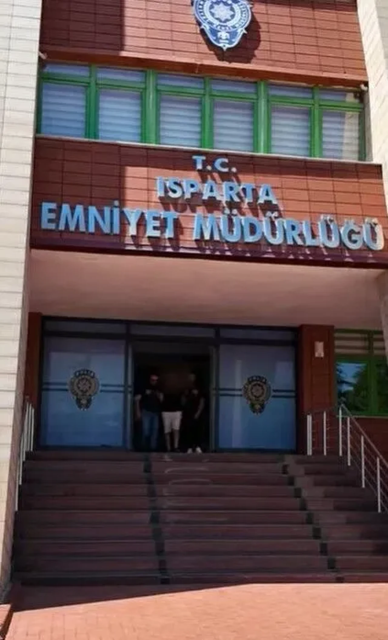 Isparta'da Eşini Boğarak Öldürmeye Çalıştı, Kadın Hastanede Hayatını Kaybetti
