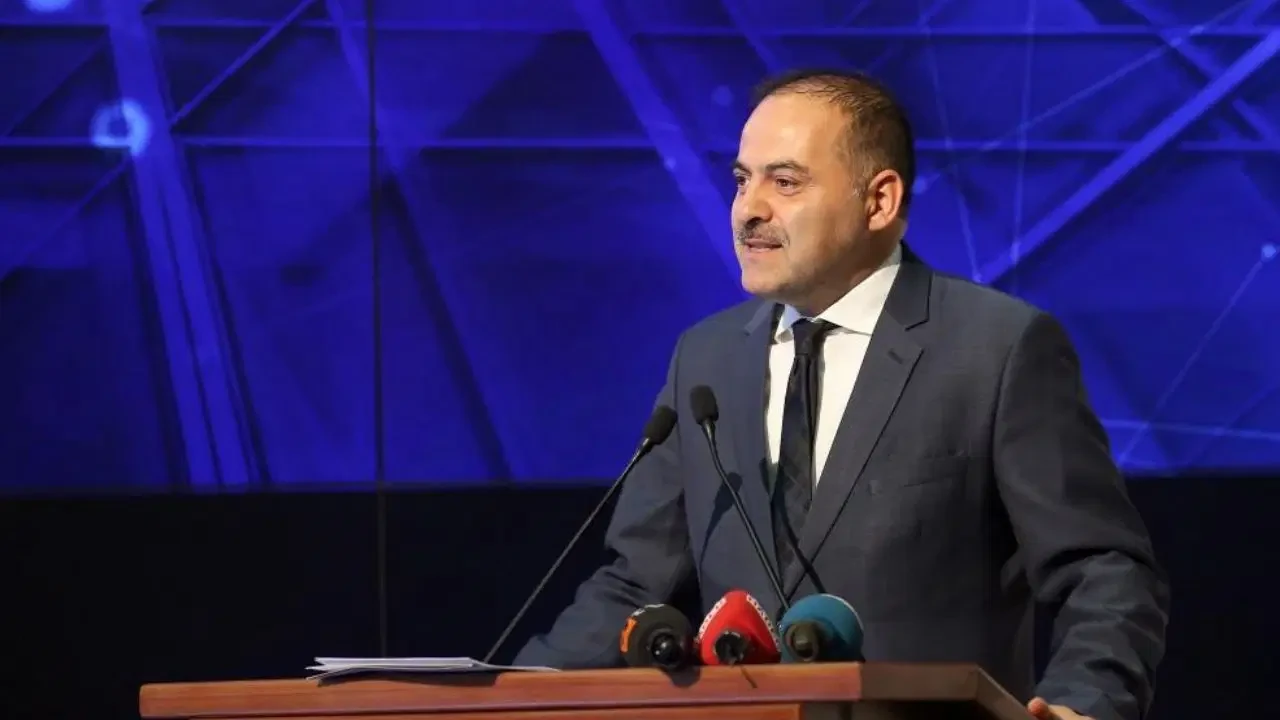 E-imza skandalı sonrası gündemde: Ulaştırma Bakan Yardımcısı Ömer Fatih Sayan'ın kariyeri mercek altında!