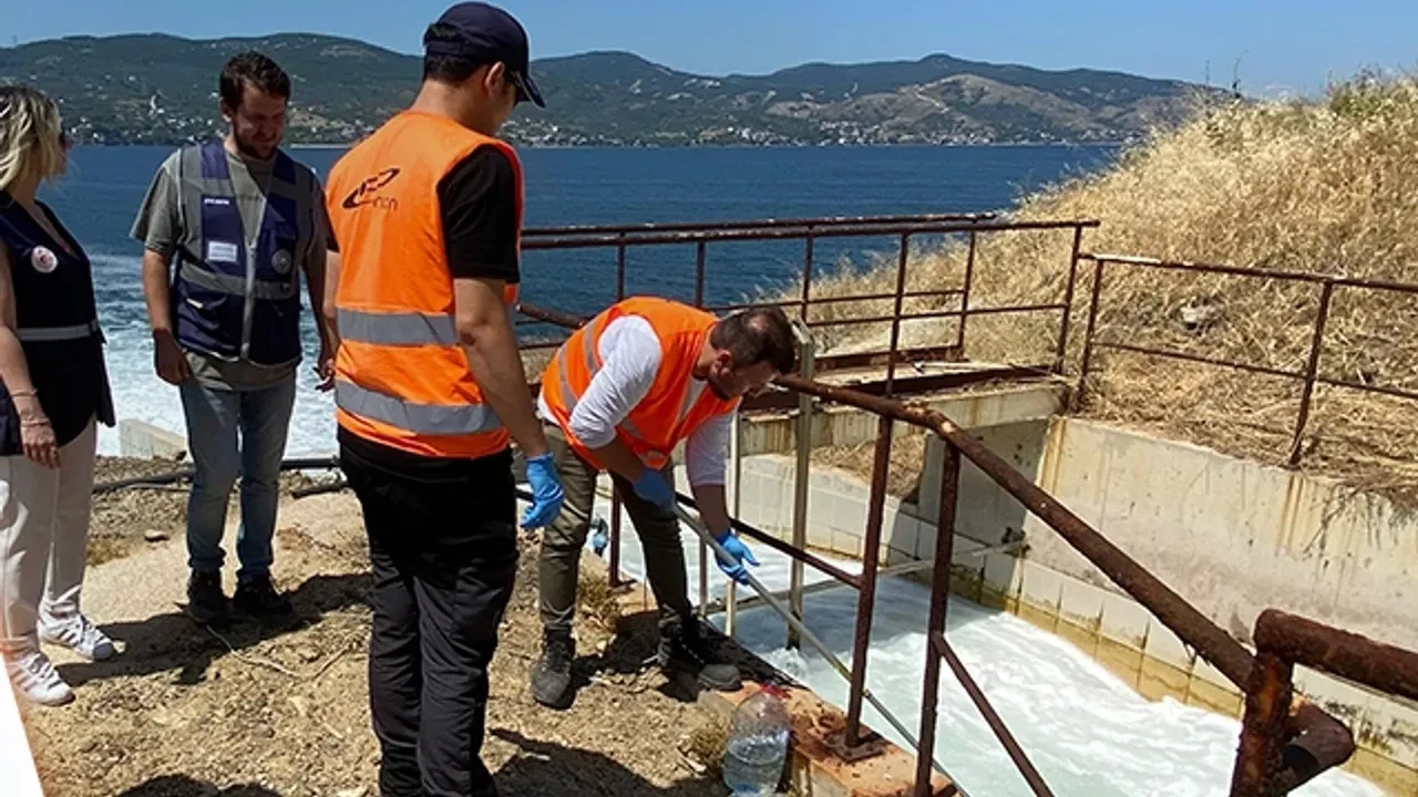 Çevre Bakanlığı, 6 ayda 2.6 milyar TL ceza keserek 233 işletmeyi kapattı, denetimler sürecek.