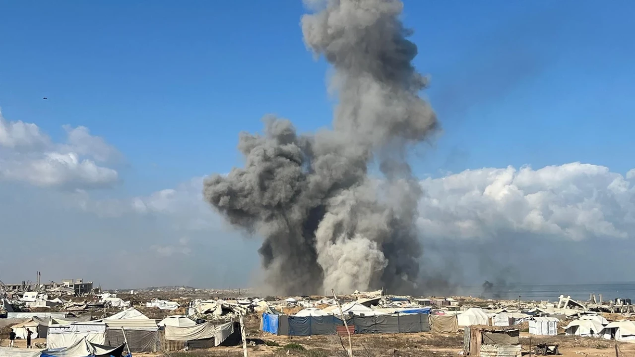 İsrail'in Gazze'deki hedefli saldırıları sonuç vermeye devam ediyor: 15 Filistinli hayatını kaybetti.